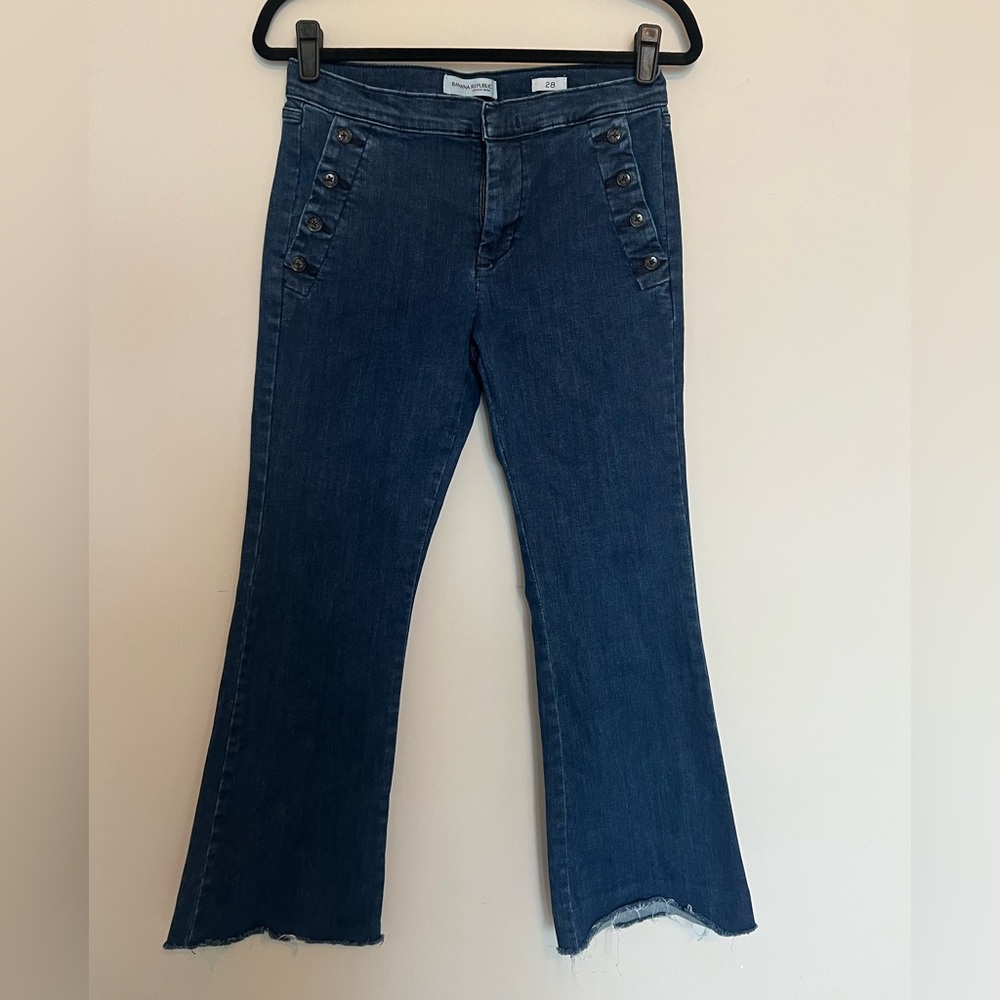Banana Republic Mid Rise Wide Leg Crop Distressed Denim Sailor  Raw Hem Jeans 28